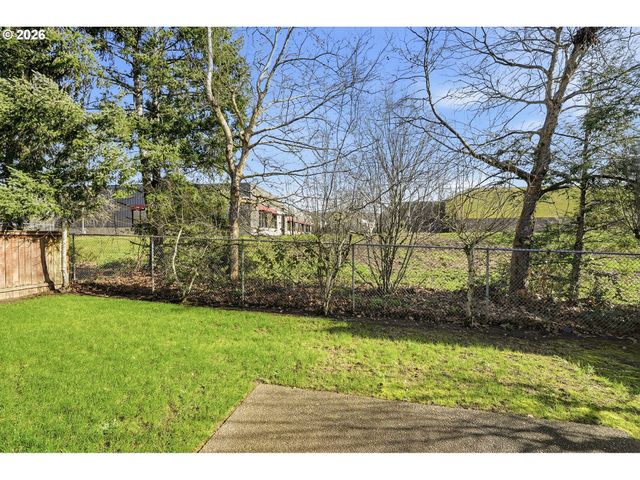 5274 Nw CRADY Ln, Portland, OR 97229