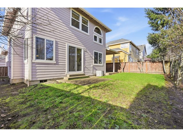5274 Nw CRADY Ln, Portland, OR 97229