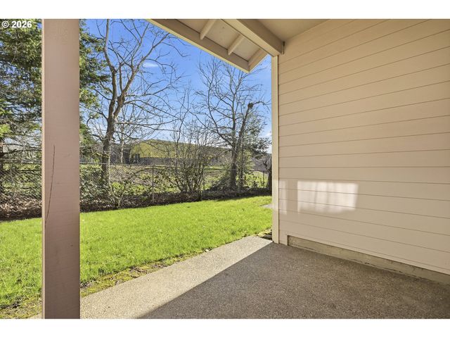 5274 Nw CRADY Ln, Portland, OR 97229