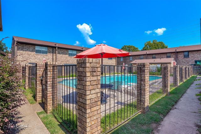 1820 E Kings Highway 42, Shreveport, LA 71105