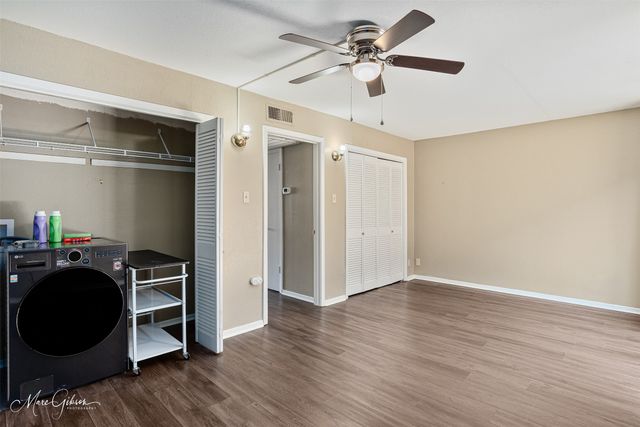 1820 E Kings Highway 42, Shreveport, LA 71105