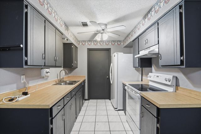 3509 Westgrove Drive, Arlington, TX 76001