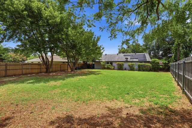 3509 Westgrove Drive, Arlington, TX 76001
