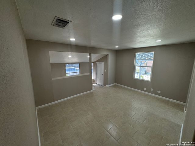 3111 Mars, San Antonio, TX 78226