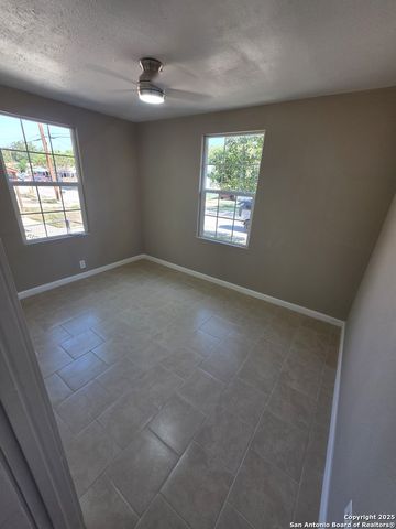 3111 Mars, San Antonio, TX 78226