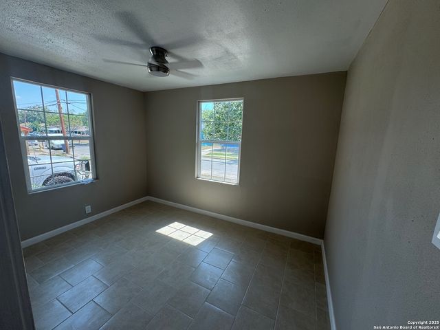 3111 Mars, San Antonio, TX 78226