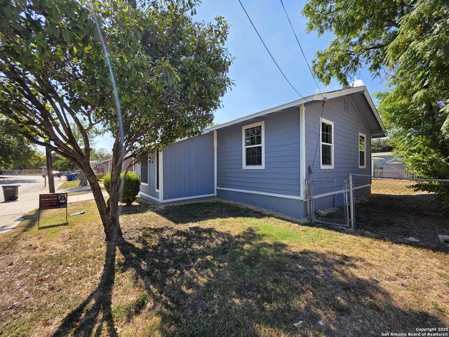 3111 Mars, San Antonio, TX 78226