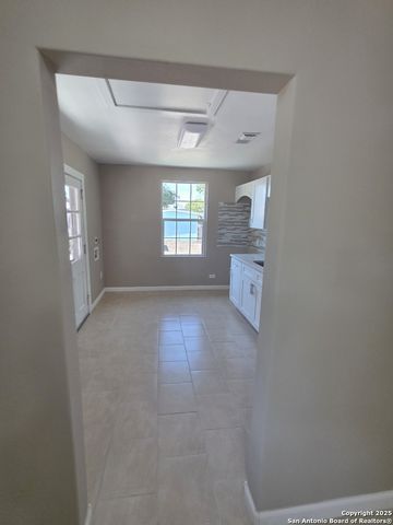 3111 Mars, San Antonio, TX 78226