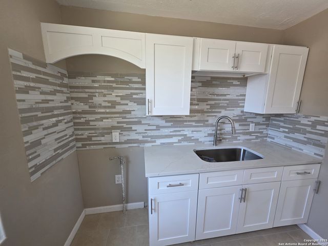3111 Mars, San Antonio, TX 78226