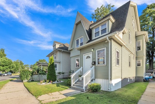 32 Clifford St, Springfield, MA 01109