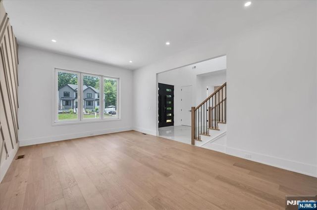 72 Heritage Drive, West Milford, NJ 07480