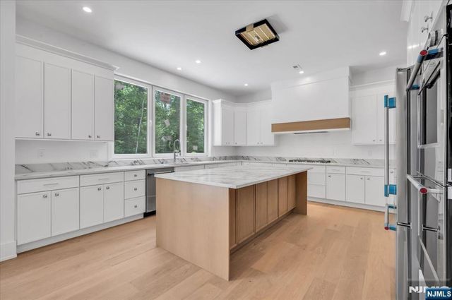 72 Heritage Drive, West Milford, NJ 07480