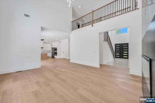 72 Heritage Drive, West Milford, NJ 07480
