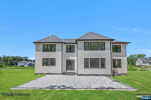 72 Heritage Drive, West Milford, NJ 07480