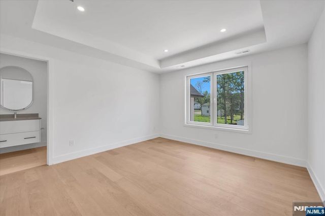 72 Heritage Drive, West Milford, NJ 07480