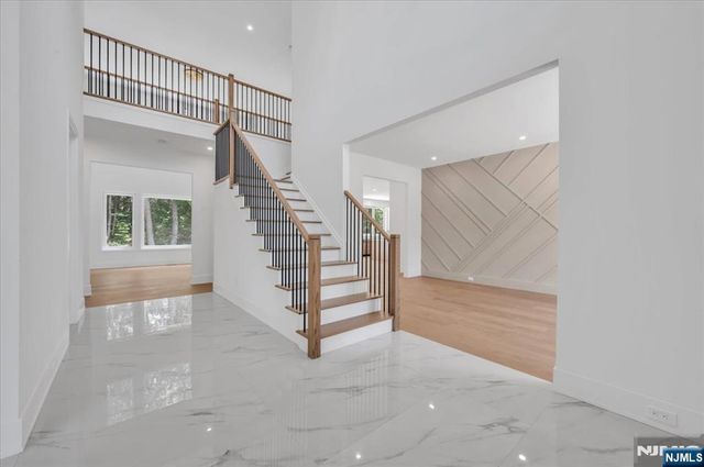 72 Heritage Drive, West Milford, NJ 07480