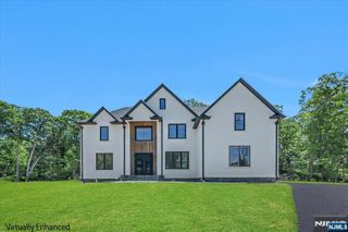 72 Heritage Drive, West Milford, NJ 07480