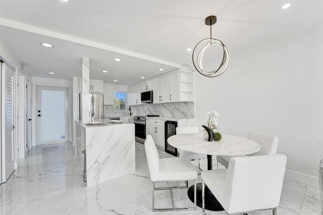 8900 Washington Boulevard 506A, Hollywood, FL 33025