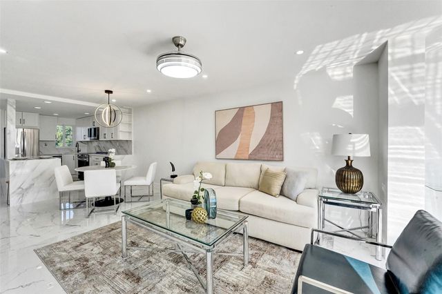 8900 Washington Boulevard 506A, Hollywood, FL 33025