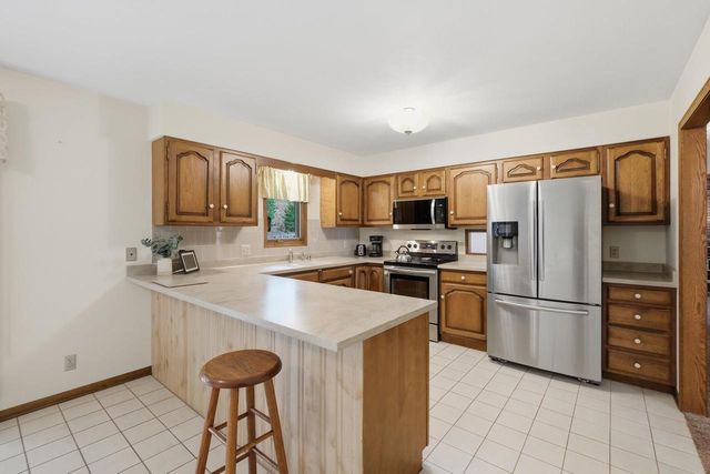 1414 Red Cloud Lane, Madison, WI 53704