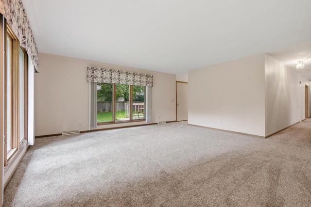 1414 Red Cloud Lane, Madison, WI 53704