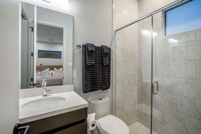 405 Detering Street, Houston, TX 77007