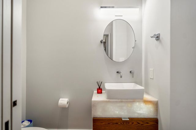 405 Detering Street, Houston, TX 77007