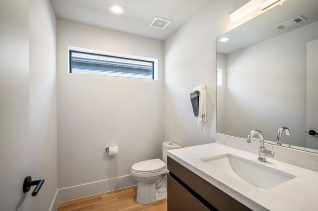 405 Detering Street, Houston, TX 77007