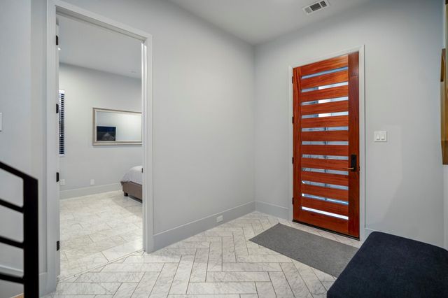 405 Detering Street, Houston, TX 77007