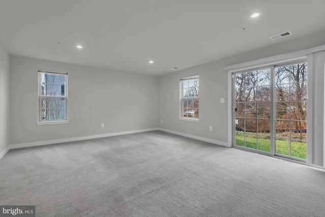 6024 WORKERS DR., Brooklyn Park, MD 21225