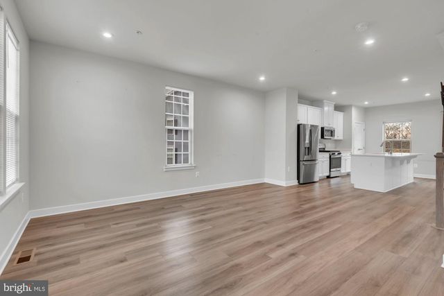 6024 WORKERS DR., Brooklyn Park, MD 21225