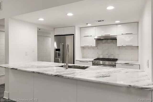 3434 Russell Street 107, Detroit, MI 48207