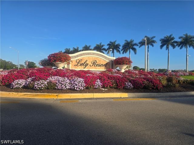 8540 Mystic Greens WAY 305, Naples, FL 34113