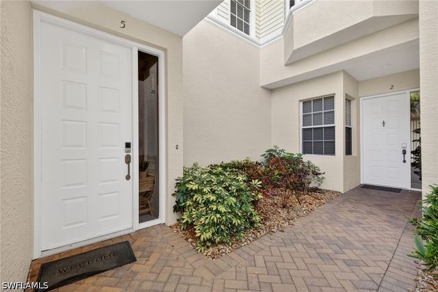 8540 Mystic Greens WAY 305, Naples, FL 34113