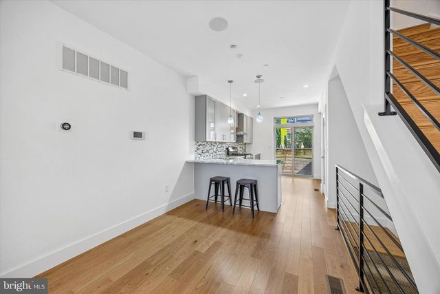 405 GREENWICH ST, Philadelphia, PA 19147