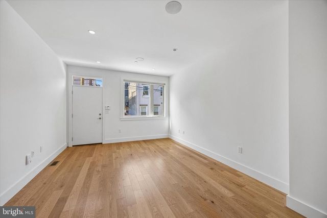 405 GREENWICH ST, Philadelphia, PA 19147