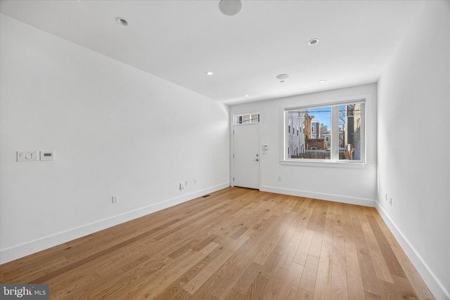 405 GREENWICH ST, Philadelphia, PA 19147