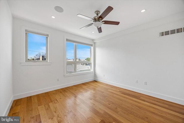405 GREENWICH ST, Philadelphia, PA 19147
