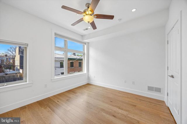 405 GREENWICH ST, Philadelphia, PA 19147
