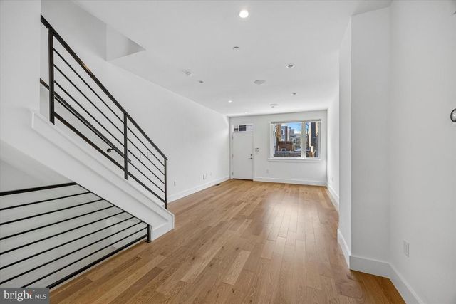 405 GREENWICH ST, Philadelphia, PA 19147