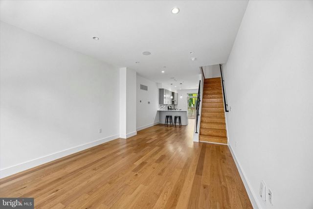 405 GREENWICH ST, Philadelphia, PA 19147