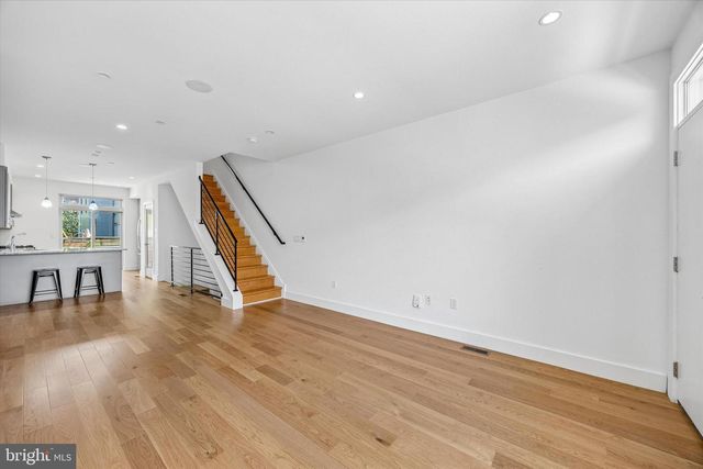 405 GREENWICH ST, Philadelphia, PA 19147