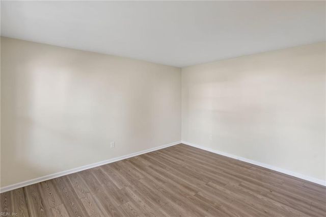 1136 Norcova CT, Chesapeake, VA 23320