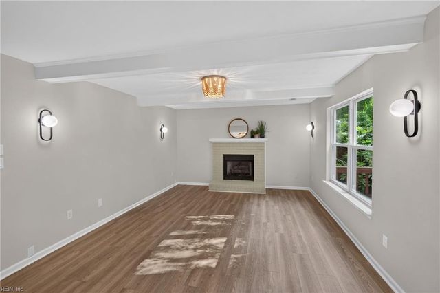 1136 Norcova CT, Chesapeake, VA 23320