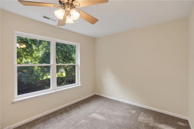 1136 Norcova CT, Chesapeake, VA 23320