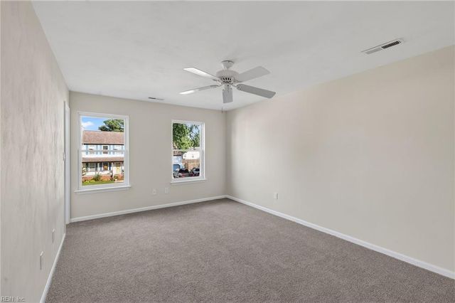 1136 Norcova CT, Chesapeake, VA 23320