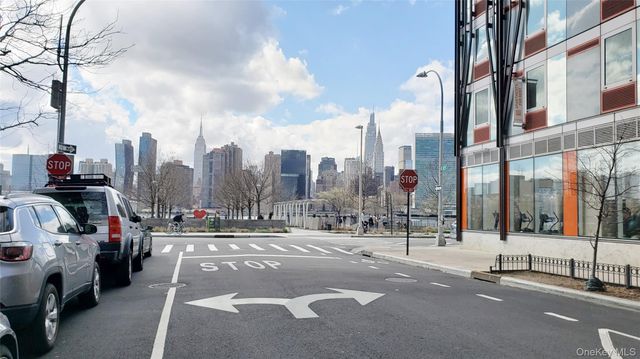 517 51st Avenue, Long Island City, NY 11101