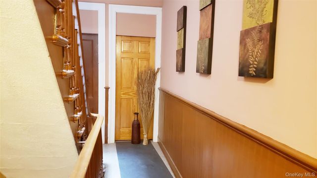 517 51st Avenue, Long Island City, NY 11101