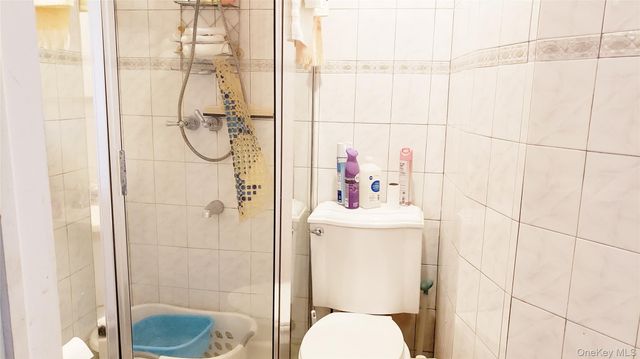 517 51st Avenue, Long Island City, NY 11101