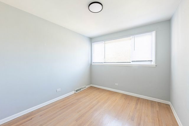 4914 W 32nd Place 2, Cicero, IL 60804